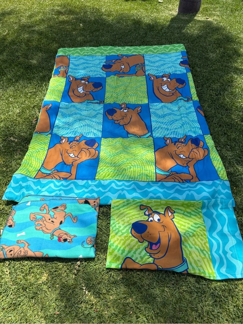 Vintage Y2K Scooby Doo 3-piece bedding set twin comforter, pillowcase, blanket